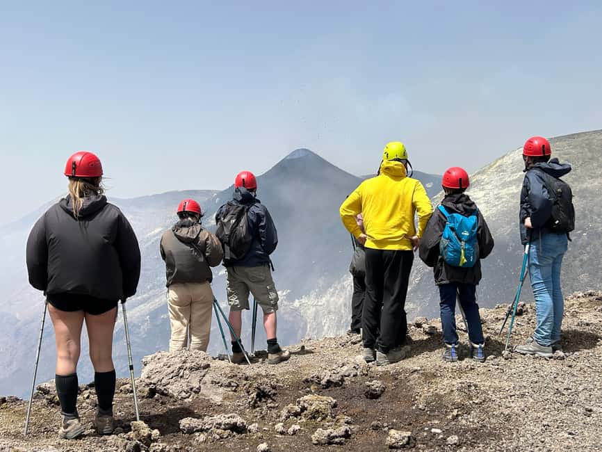 imagen n.º 21 de Excursión al Etna a 3000 mt. con teleférico y jeep 4x4 actividad en Catania, subida por el proveedor