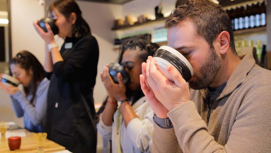 Immagine nº 4 di Tokyo: esperienza di preparazione del matcha con dolci mochi ad Asakusa attività a Tokyo, caricata dal fornitore