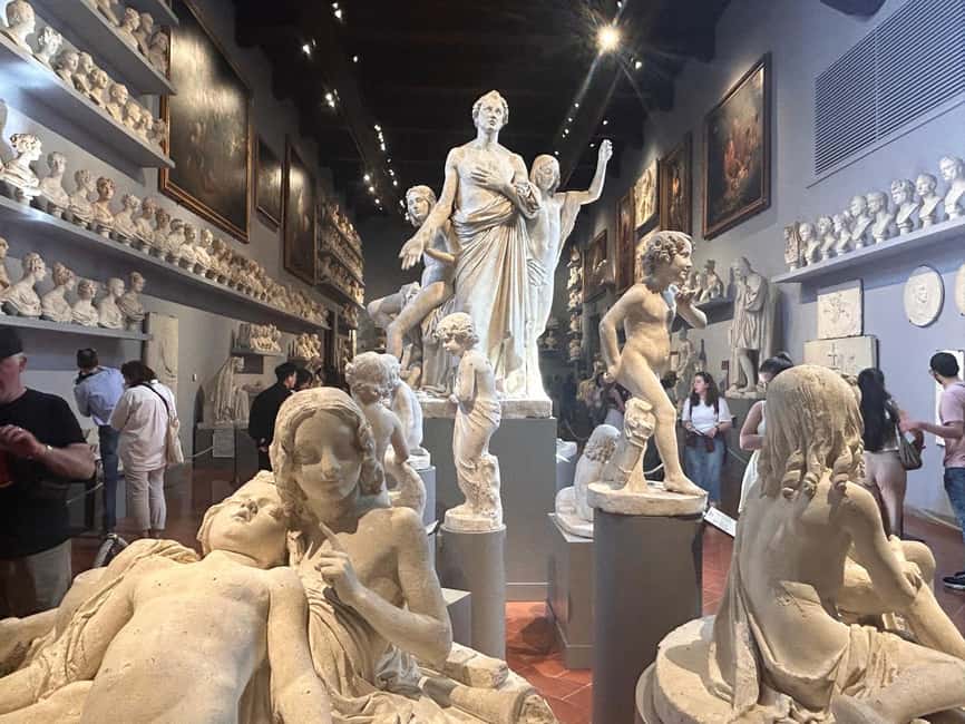 image n.21 of Florence: Michelangelo's David Entrance Ticket and Audio App activity in Florence, uploaded by supplier