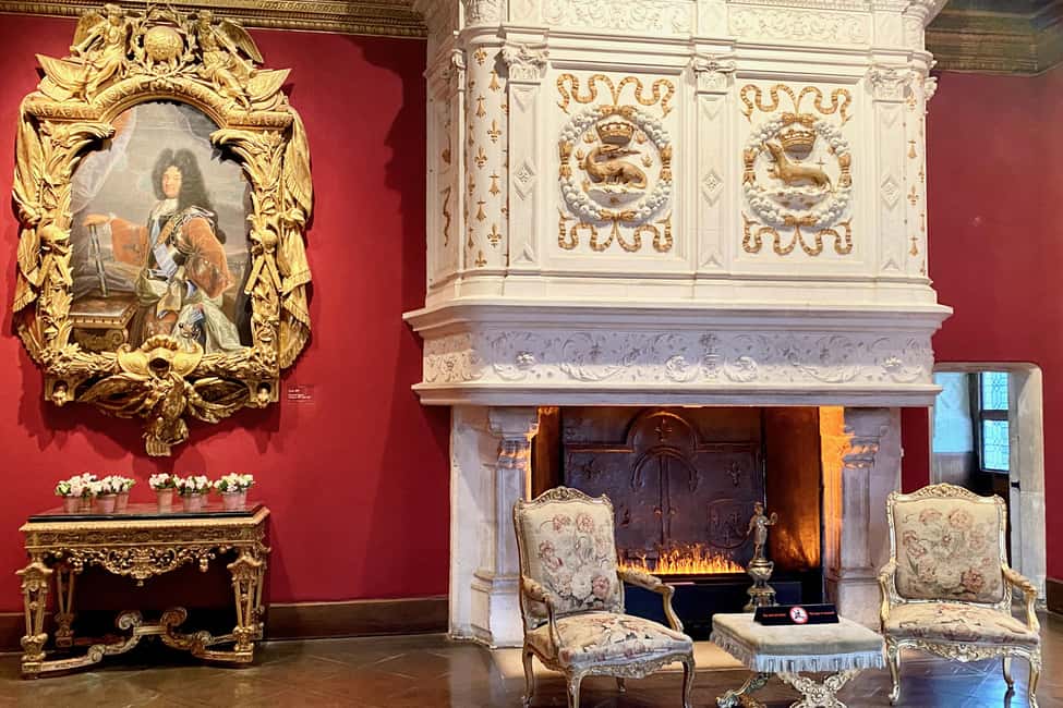 image n.7 of 2-day Private Top 6 Loire Valley Castles from Paris Mercedes activity in Chambord, uploaded by supplier