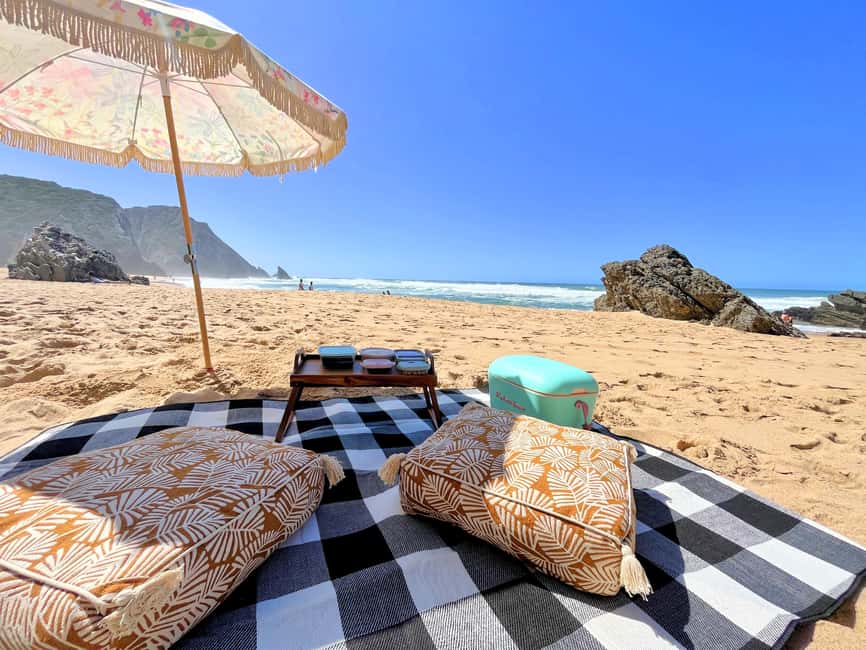 billede nr.2 af aktiviteten Tur langs Lissabons kyst: Paradisstrande og berømte strandbarer i Sintra, uploadet af udbyder