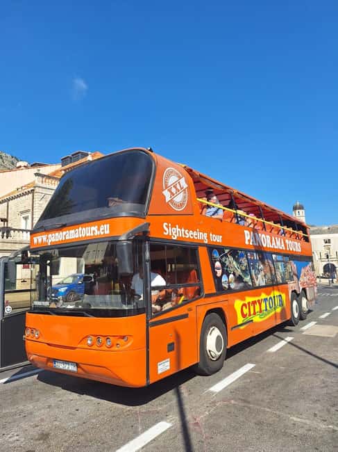 Immagine nº 1 di Dubrovnik: Bus Hop On Hop Off della città con 3 opzioni di tour attività a Dubrovnik, caricata dal fornitore