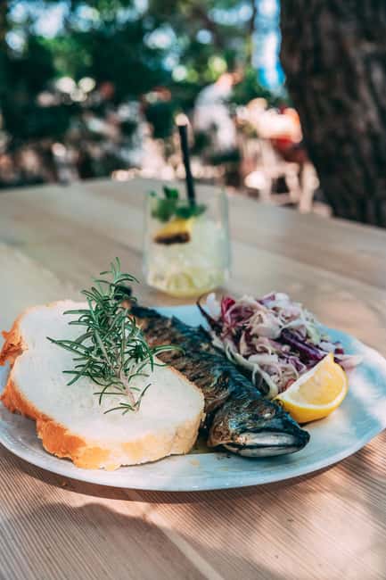 billede nr.10 af aktiviteten Fra Trogir: Blå lagune og Šolta-krydstogt med frokost og drinks i Dalmatien, uploadet af udbyder