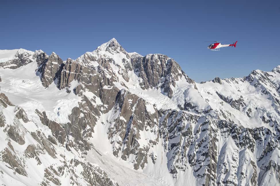 image n.1 of Mount Cook: Tasman Glacier Helicopter Flight activity in South Island, uploaded by supplier