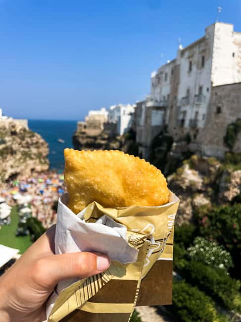 image n.4 of Polignano a Mare: Street Food Tour with Tastings and Wine activity in Polignano a Mare, uploaded by supplier