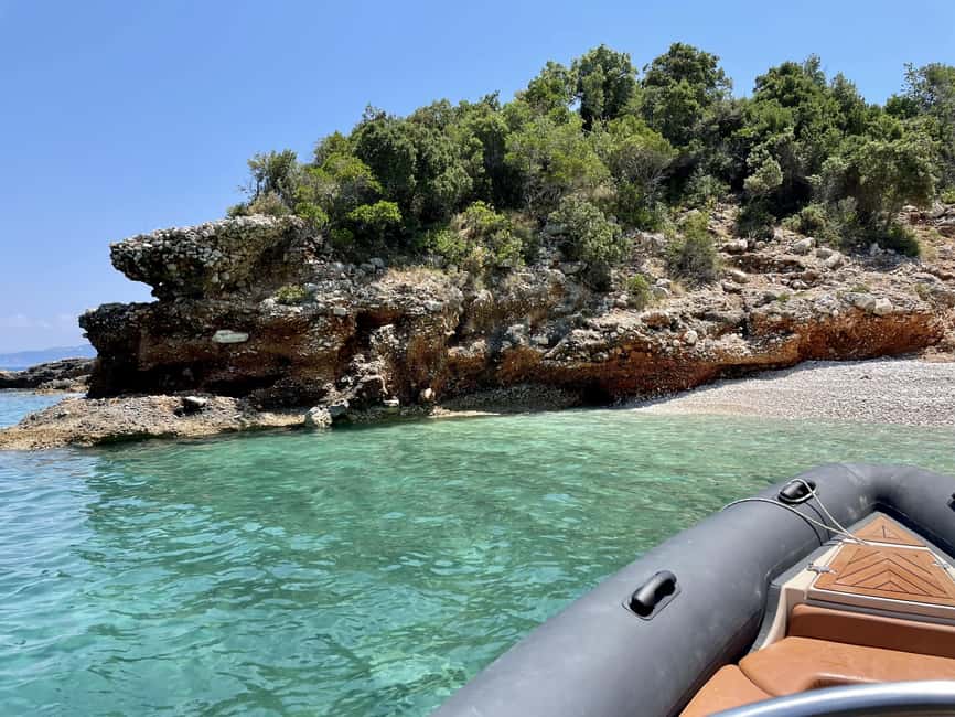 Bild Nr. 22 von Vlorë: Sazan Insel, Haxhi Ali Höhle und Karaburun Bootstour Aktivität in Kreis Vlora, hochgeladen vom Anbieter