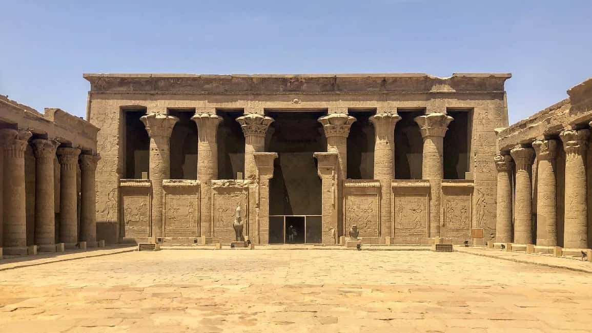 imagem n.5 de De Luxor: Excursão particular aos templos de Edfu e Kom Ombo e almoço atividade em Edfu, carregada pelo fornecedor