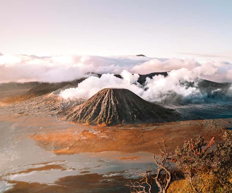 image n.11 of bali to java: bromo, ijen, tumpak sewu, borobudur, Prambanan activity in Yogyakarta, uploaded by supplier