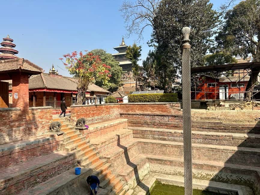 imagen n.º 9 de Katmandú: tour por 7 lugares declarados Patrimonio de la Humanidad por la UNESCO con cena o almuerzo opcional. actividad en Katmandú, subida por el proveedor