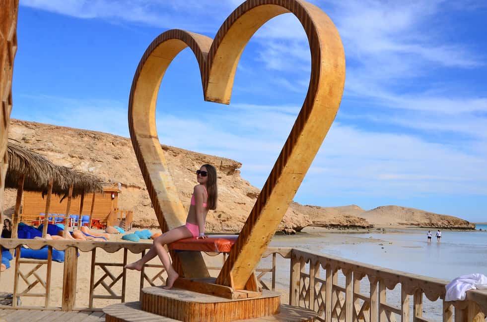 Immagine nº 29 di Hurghada: Escursione di un giorno a Orange Bay con sport acquatici e pranzo attività a Governatorato del Mar Rosso, caricata dal fornitore