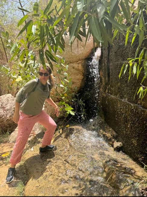 Obraz nr 4 z atrakcji Muscat: Prywatna wycieczka po Wadi Shab i Bimmah Sinkhole + bezpłatny lunch w Al-Mintakat asz-Szarkijja, przesłany przez organizatora