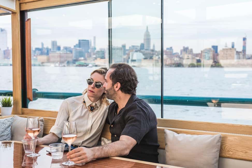 image n.4 of Manhattan: Statue and Skyline Cruise Aboard a Luxury Yacht activity in New York City, uploaded by supplier