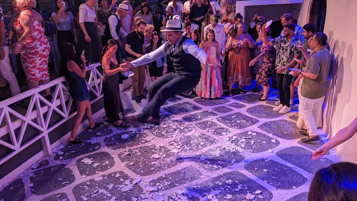 image n.30 of Santorini: The Greek Wedding Show activity in Fira, uploaded by supplier