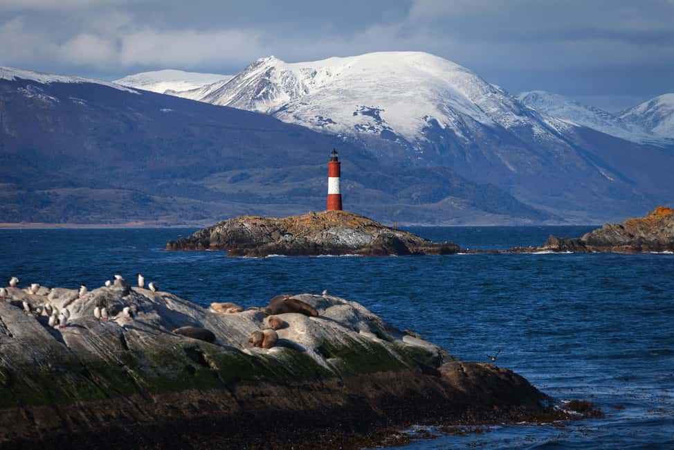 imagem n.4 de Ushuaia: Passeio de barco pelo Canal de Beagle e experiência com pinguins atividade em Terra do Fogo, carregada pelo fornecedor