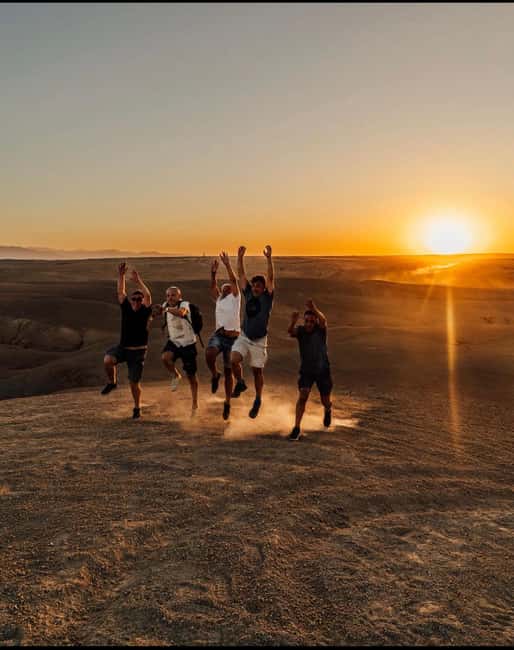Immagine nº 24 di Marrakesh: Tramonto nel deserto di Agafay, giro in cammello e cena con spettacolo attività a Marrakech, caricata dal fornitore