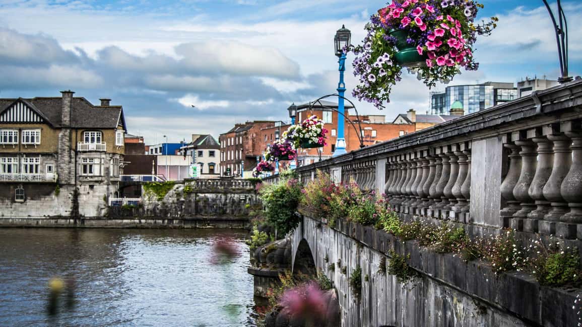 Obraz nr 2 z atrakcji Best of Limerick: Prywatna wycieczka piesza z lokalnym przewodnikiem w Limerick, przesłany przez organizatora