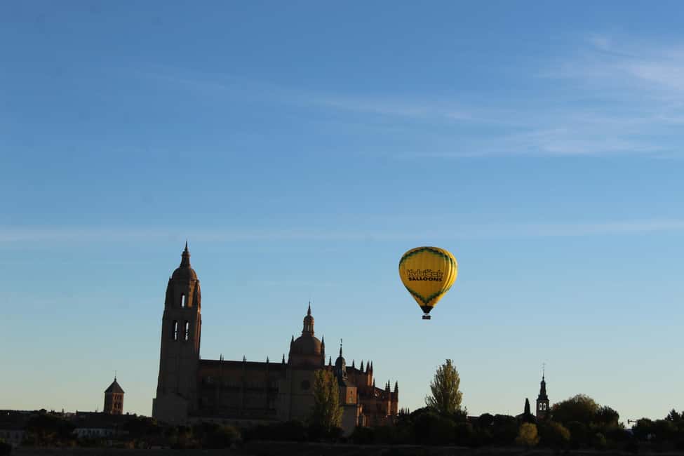 image n.8 of From Madrid: Hot Air Balloon over Segovia with Transfer activity in Madrid, uploaded by supplier