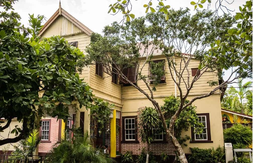 imagem n.4 de Museu Bob Marley em Kingston: Excursão de dia inteiro atividade em Kingston, Jamaica, carregada pelo fornecedor