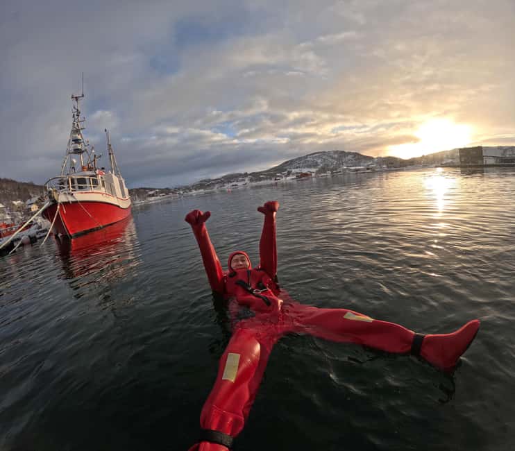 bild nr.2 av Tromsö: Arktisk fjord flyter i överlevnadsdräkt aktivitet i Tromsø, uppladdad av arrangören