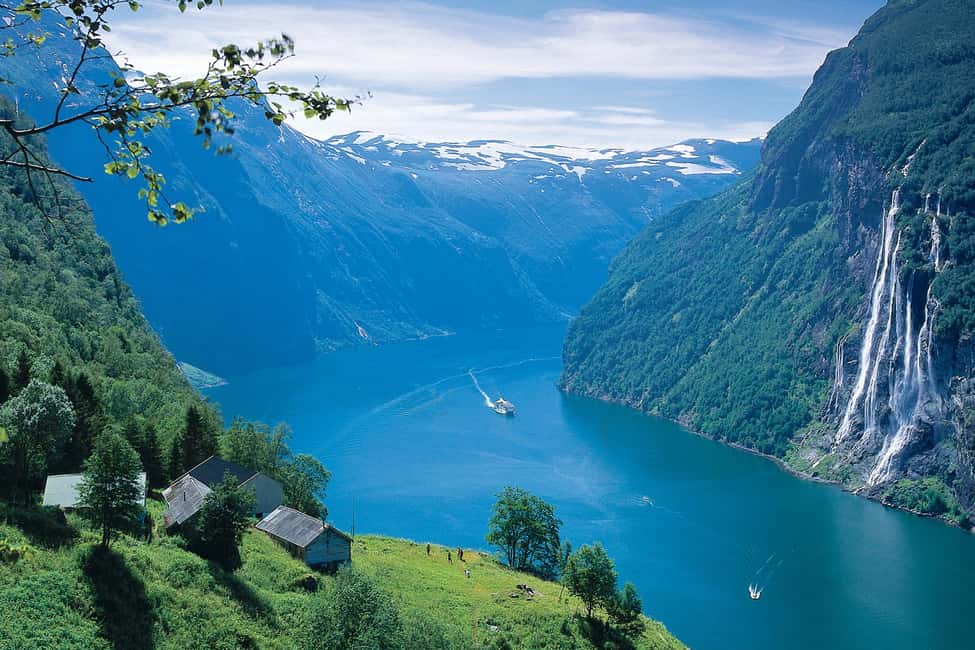bild nr.12 av Från Geiranger: Geiranger Fjord Tour med stopp i Hellesylt aktivitet i Møre och Romsdal, uppladdad av arrangören