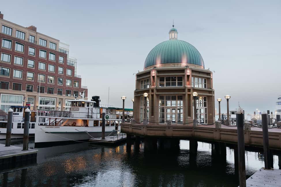 image n.13 of Boston: Cocoa and Carols Holiday Cruise activity in Boston, uploaded by supplier