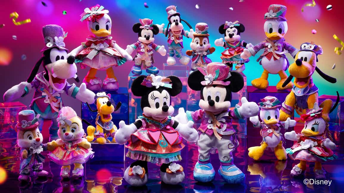 image n.4 of Hong Kong Disneyland: 20th Anniversary SouvenEAR Day Ticket activity in Lantau Island, uploaded by supplier