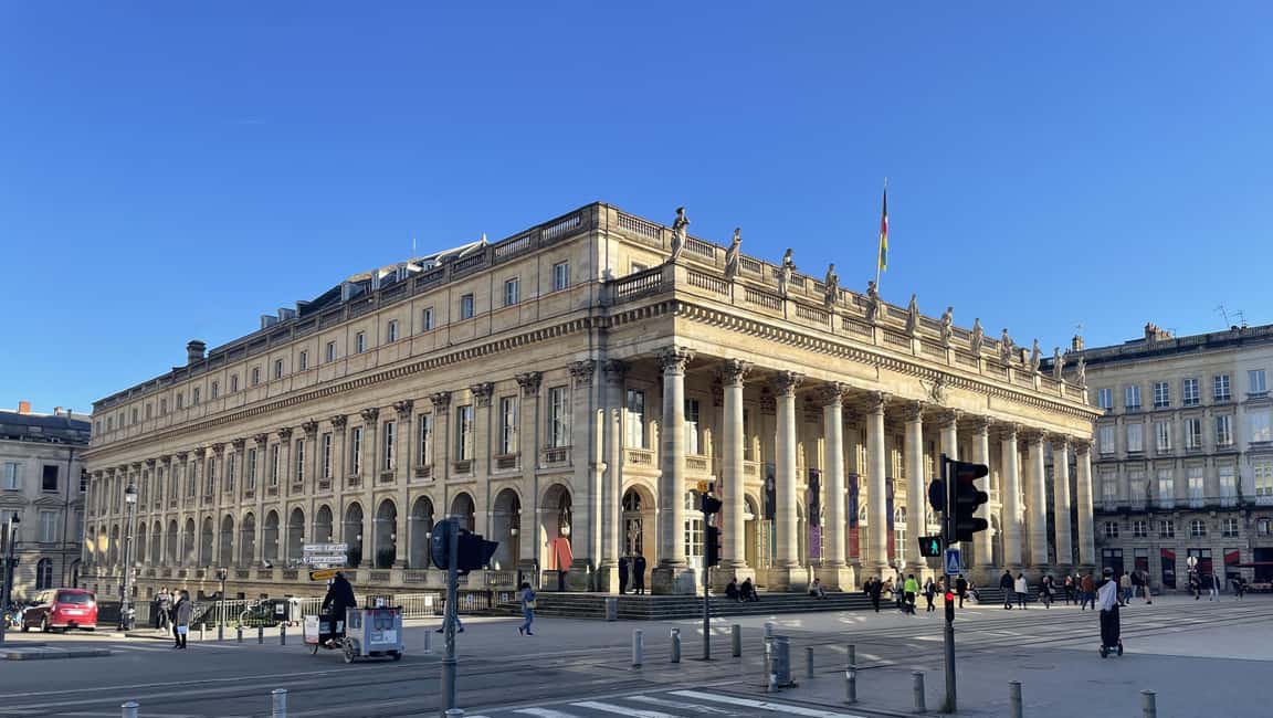 image n.4 of The essential in Bordeaux, private tour with a local activity in Bordeaux, uploaded by supplier