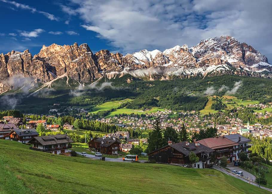 billede nr.4 af aktiviteten Dagsudflugt i Dolomitterne: Santa Croce-søen til Cortina-eventyret i Veneto, uploadet af udbyder