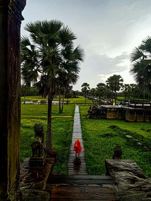 image n.19 of Angkor Zipline and Temple Tour with Sunset activity in Siem Reap, uploaded by supplier