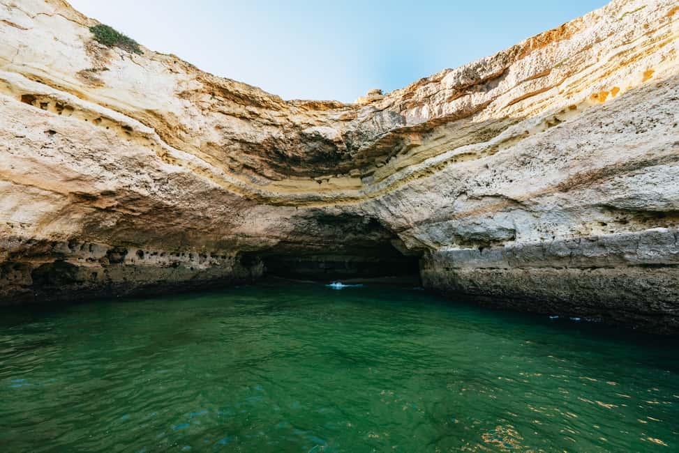 afbeelding n.14 van Vanuit Albufeira: Sunset Cruise en Strand BBQ met Open Bar activiteit in Olhos de Água, geüpload door aanbieder