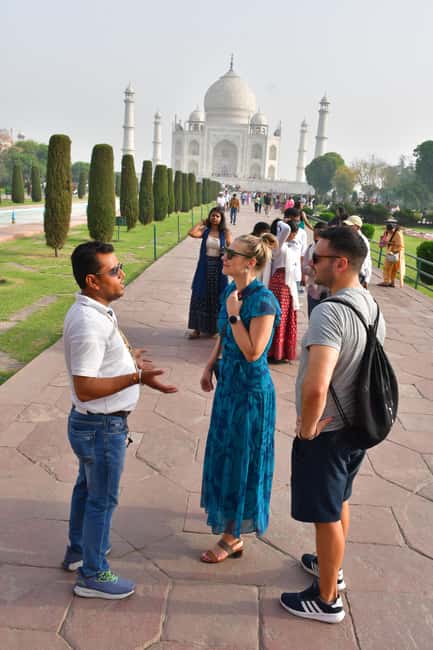 imagen n.º 28 de Taj Mahal, Fuerte de Agra y Baby Taj: excursión de un día desde Delhi en coche actividad en Agra, subida por el proveedor