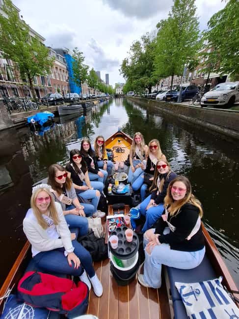 Bild Nr. 5 von Den Haag: Private Bootstour für bis zu 10 Personen Aktivität in Den Haag, hochgeladen vom Anbieter
