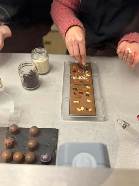 Image N°3 de Lille: atelier création de chocolats activité à Lille, publiée par le prestataire