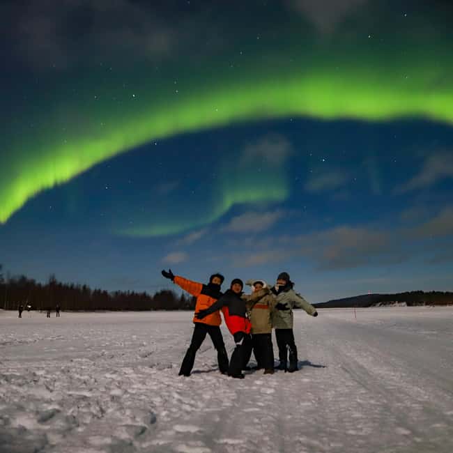 image n.28 of Saariselkä,Kakslauttanen: Aurora Hunting & Photography Tour. activity in Saariselkä, uploaded by supplier