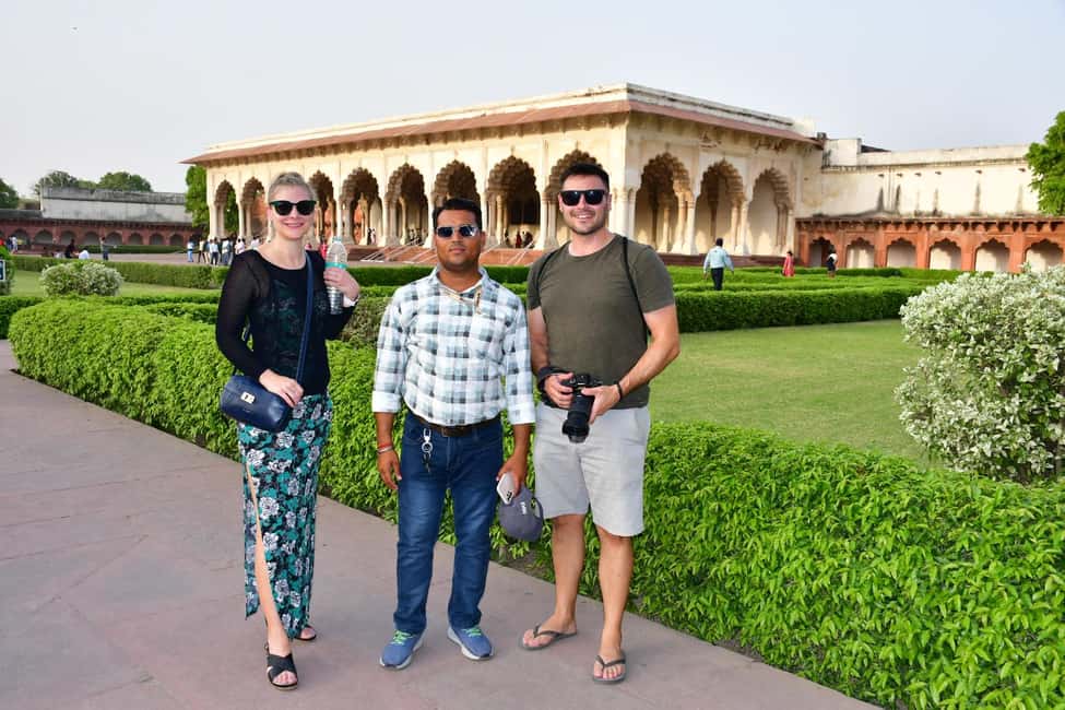 imagen n.º 32 de Taj Mahal, Fuerte de Agra y Baby Taj: excursión de un día desde Delhi en coche actividad en Agra, subida por el proveedor