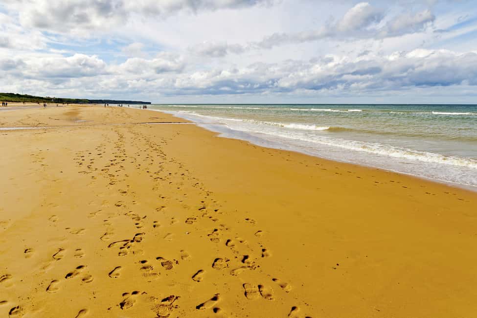 bild nr.9 av Från Paris: Dagstur till Normandie D-Day Beaches aktivitet i Saint-Laurent-sur-Mer, uppladdad av arrangören