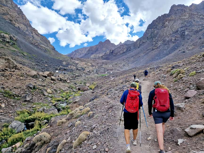 Image N°8 de 2 jours de randonnée pour l'ascension du Mont Toubkal via la vallée d'Ait Mizane activité à Marrakech-Safi, publiée par le prestataire