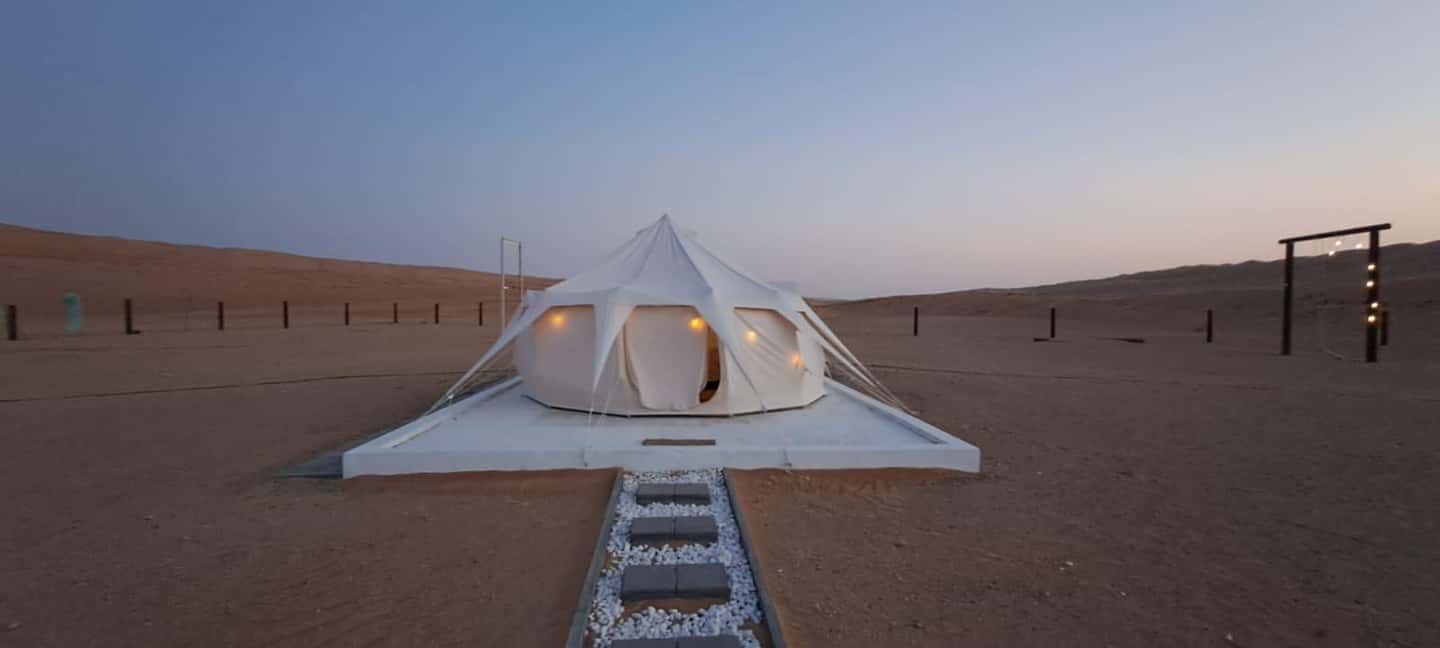 Immagine nº 8 di Da Muscat: Tour guidato di una notte nel campo del deserto attività a Regione al-Sharqiyya, caricata dal fornitore