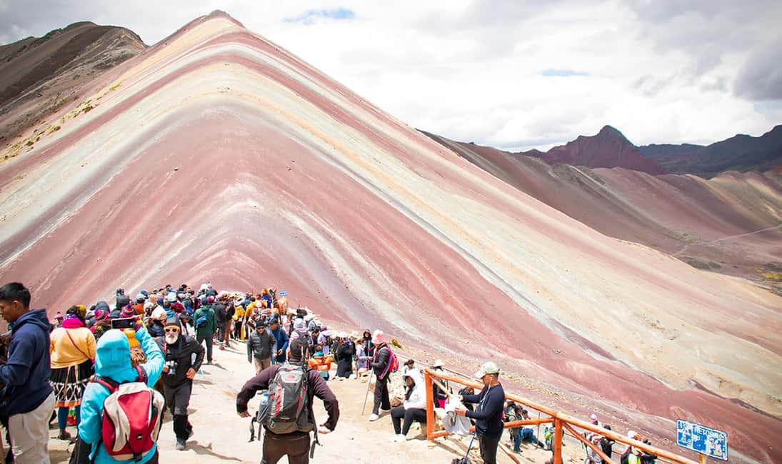 imagem n.45 de Cusco: Tour particular à Montanha Arco-Íris e ao Vale Vermelho atividade em Avanos, carregada pelo fornecedor