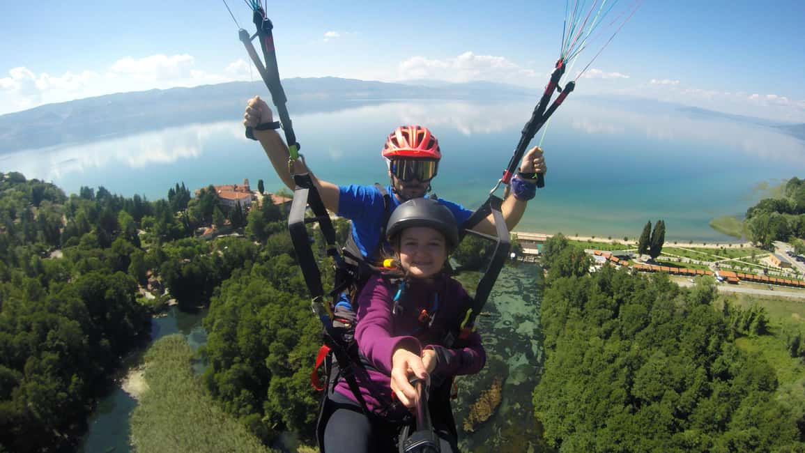 billede nr.2 af aktiviteten Paragliding ved Ohrid-søen i Den sydvestlige region, uploadet af udbyder