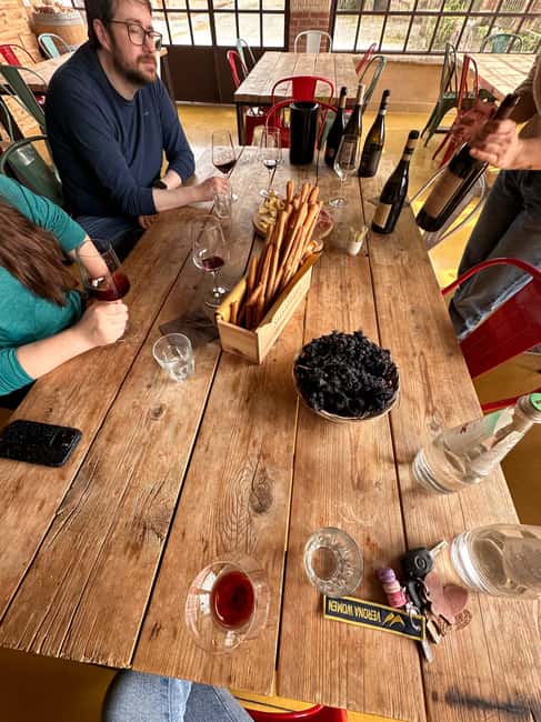 Immagine nº 33 di Il tour completo dell'Amarone: 2 cantine, pranzo e approfondimento sull'Amarone attività a Verona, caricata dal fornitore