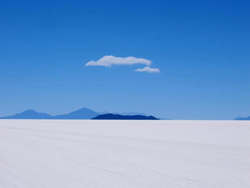 image n.7 of From La Paz: Uyuni Salt Flats & Lagoons 5-Day Tour activity in Sur Lipez Province, uploaded by supplier