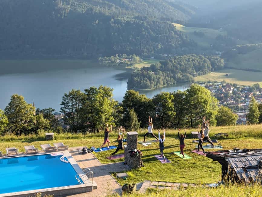 Bild Nr. 5 von Yoga bei Sonnenuntergang auf der Schliersbergalm Aktivität in Bayern, hochgeladen vom Anbieter