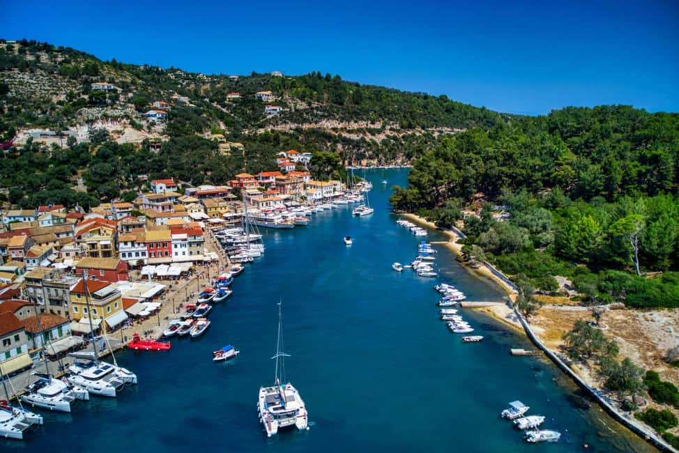 billede nr.3 af aktiviteten Korfu: Privat krydstogt til Paxos, Antipaxos og de blå huler i Det vestlige Grækenland, uploadet af udbyder