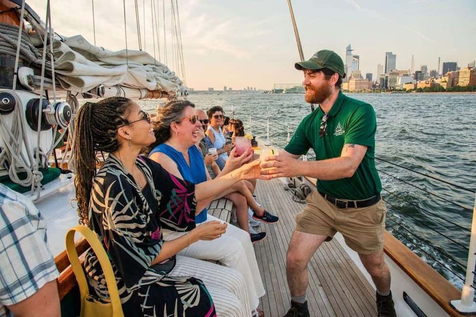 bild nr.3 av New York City: Solnedgångssegling ombord på en skonare aktivitet i New York, uppladdad av arrangören