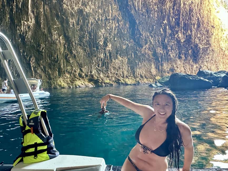 Bild Nr. 19 von Vlorë: Sazan Insel, Haxhi Ali Höhle und Karaburun Bootstour Aktivität in Kreis Vlora, hochgeladen vom Anbieter