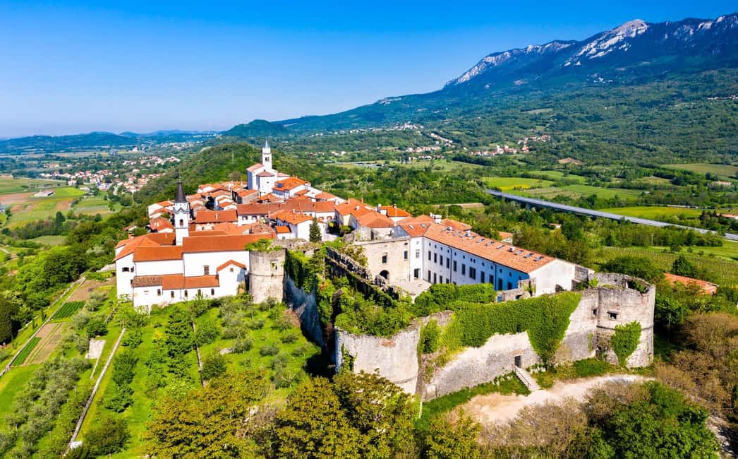 Bild Nr. 3 von Von Ljubljana aus: Vipava Valley Wine Express Tour Aktivität in Ljubljana, hochgeladen vom Anbieter