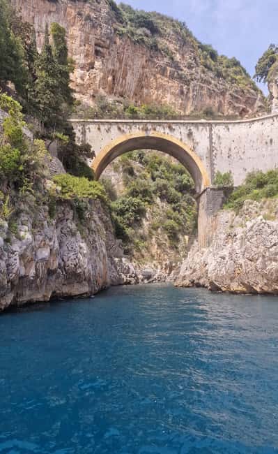 bild nr.4 av Positano: privat tur med båttur längs Amalfikusten aktivitet i Conca dei Marini, uppladdad av arrangören