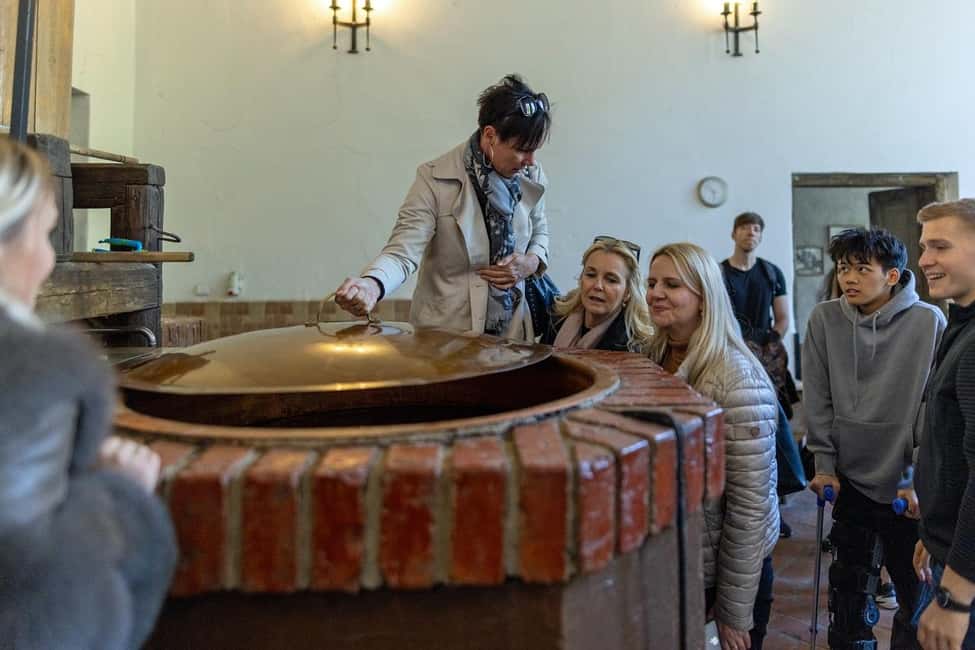 imagen n.º 19 de Desde Praga: Cena Medieval, Espectáculo, Castillo y Cervecería actividad en Detenice, subida por el proveedor