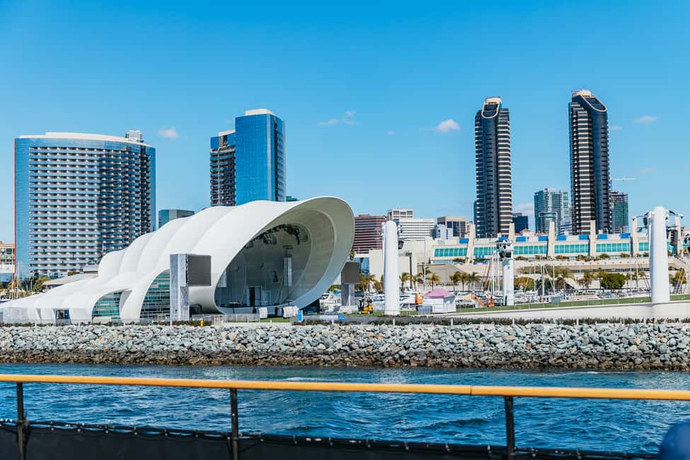 imagem n.11 de San Diego: Cruzeiro no porto atividade em San Diego, carregada pelo fornecedor